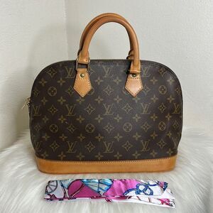 💯Authentic Louis Vuitton Monogram Alma Hand bag🍀